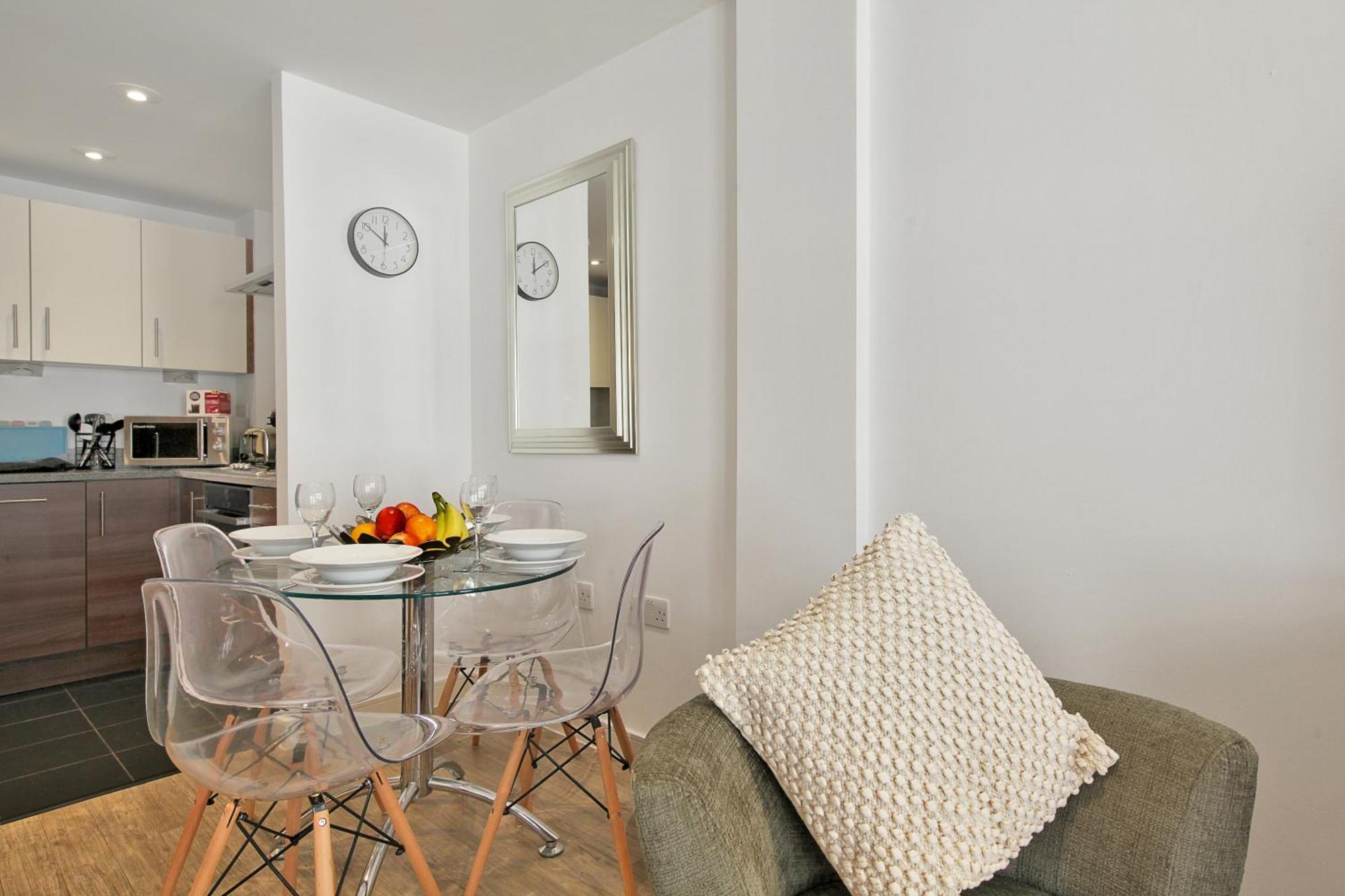 2 Bed Executive Apartment Next To Liverpool Street Free Wifi By City Stay Aparts ลอนดอน ภายนอก รูปภาพ