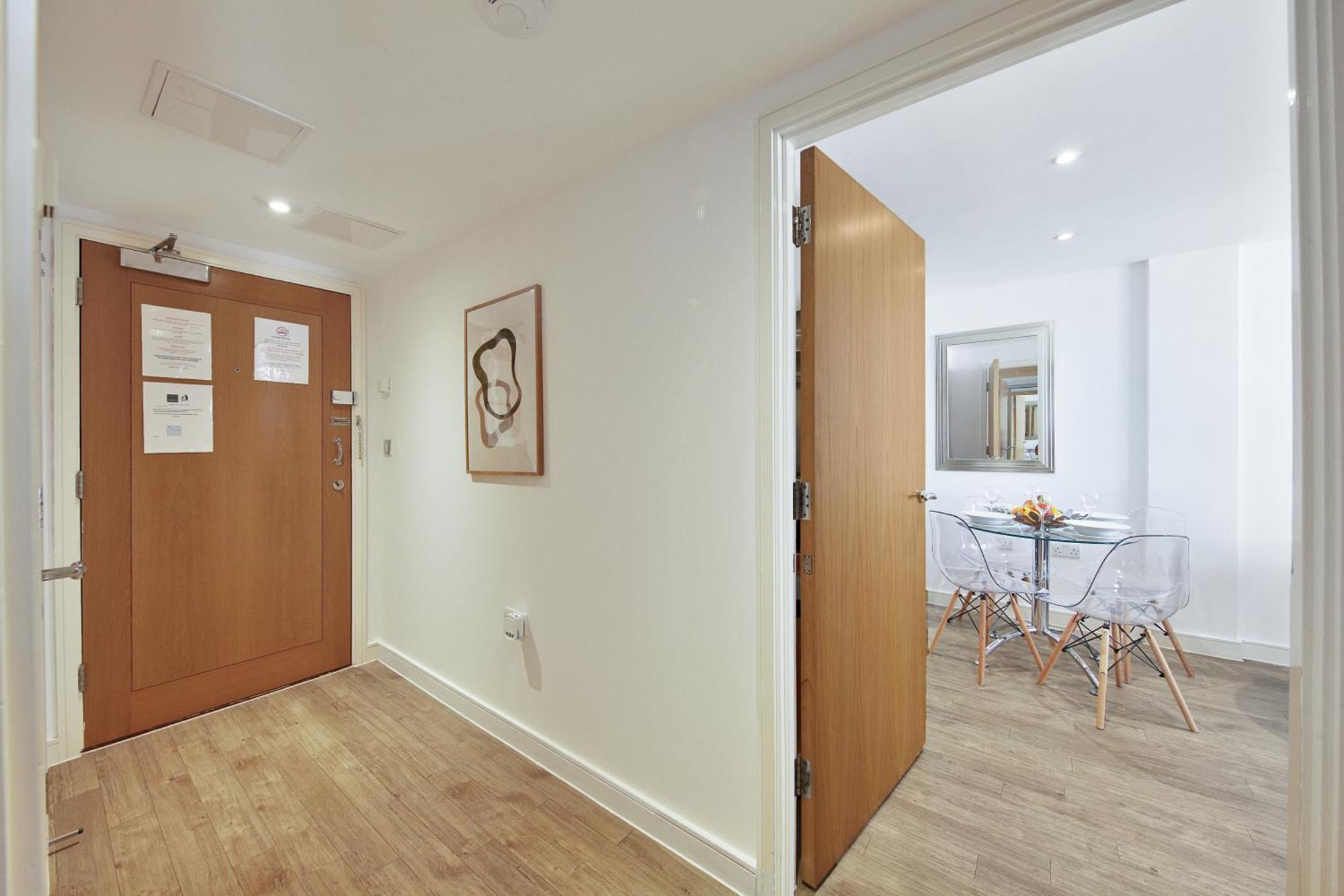 2 Bed Executive Apartment Next To Liverpool Street Free Wifi By City Stay Aparts ลอนดอน ภายนอก รูปภาพ